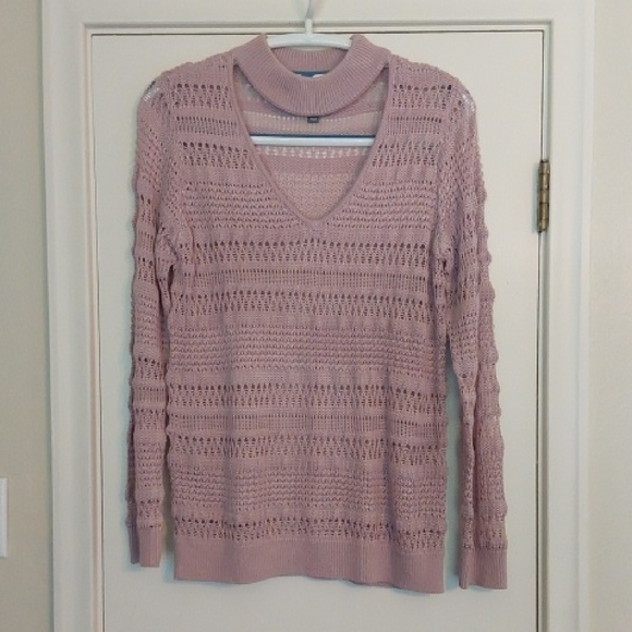 Soho Pink V-Neck Sweater Lightweight Knit - Picture 1 of 3